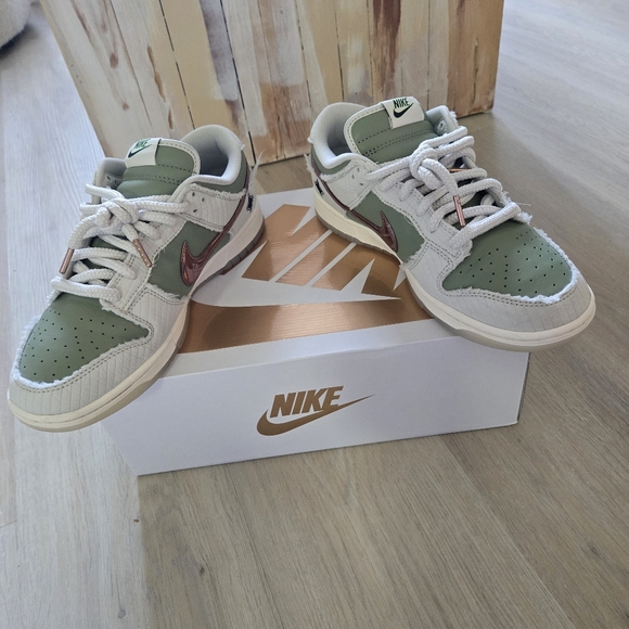 Kyler Murray Retro Dunks - Picture 8 of 16